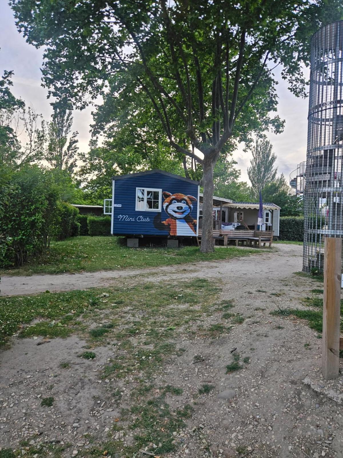 Mobil-Home 6 Personnes Chez Maylia Cadenet Exterior foto
